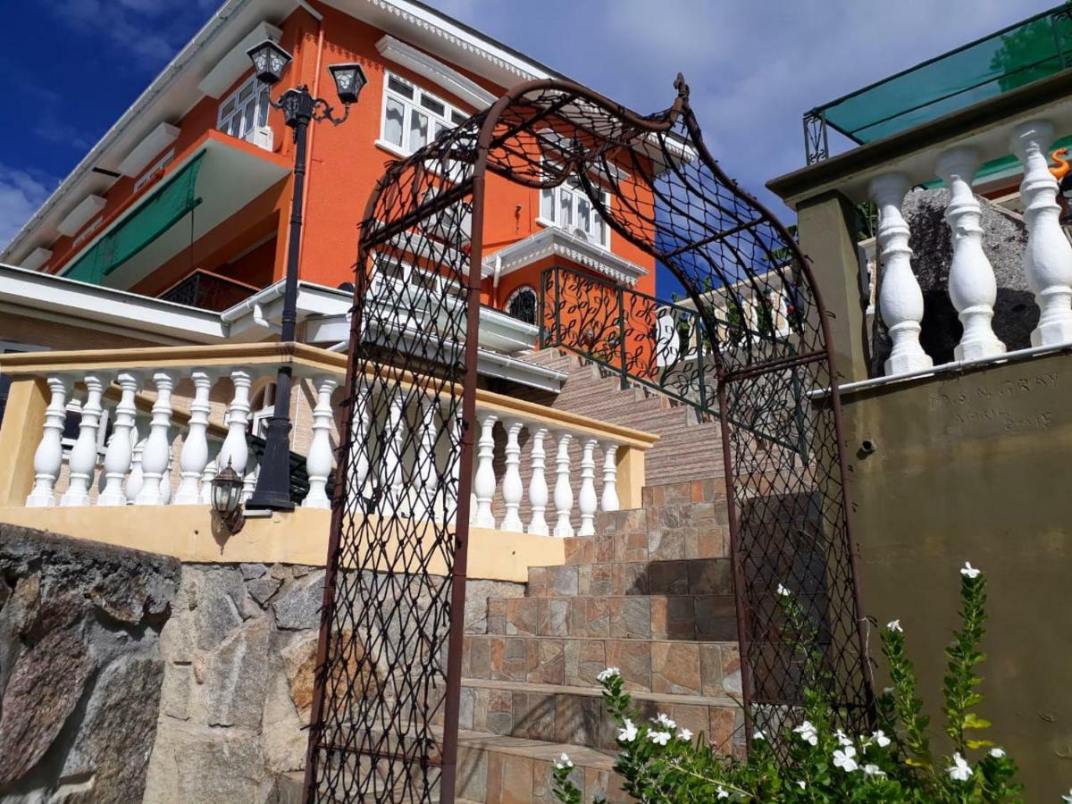 Apartament Hibiscus House Seychelles Self Catering Victoria Zewnętrze zdjęcie