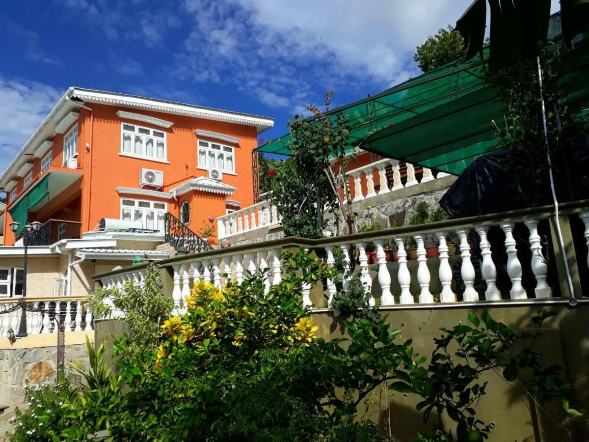 Apartament Hibiscus House Seychelles Self Catering Victoria Zewnętrze zdjęcie